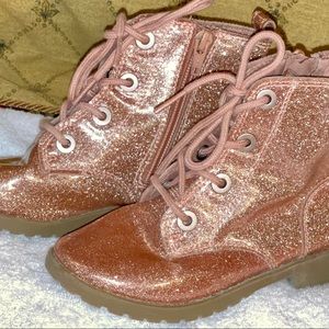 Old Navy Little Girl’s Rose Gold Pink Glitter Ankle Combat Boots - Size 11